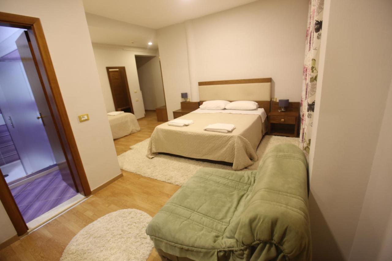 Hotel Sofo Dukat Ngoại thất bức ảnh