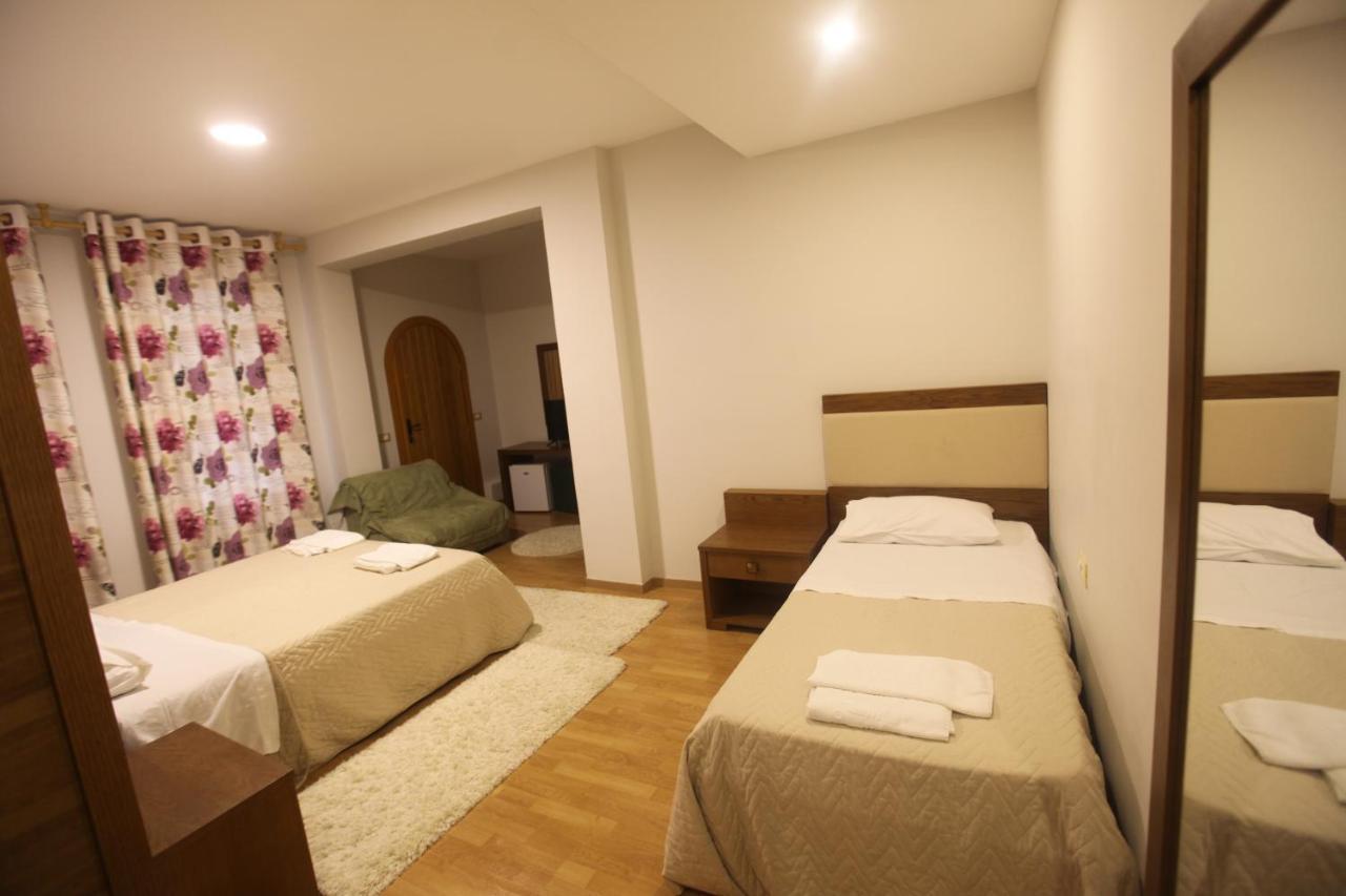 Hotel Sofo Dukat Ngoại thất bức ảnh