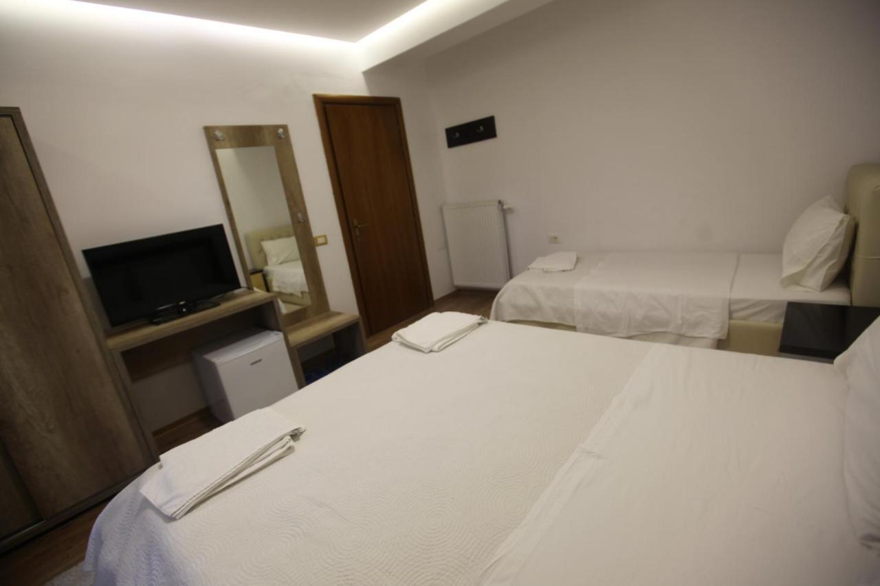 Hotel Sofo Dukat Ngoại thất bức ảnh