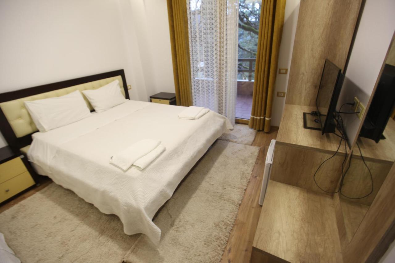Hotel Sofo Dukat Ngoại thất bức ảnh