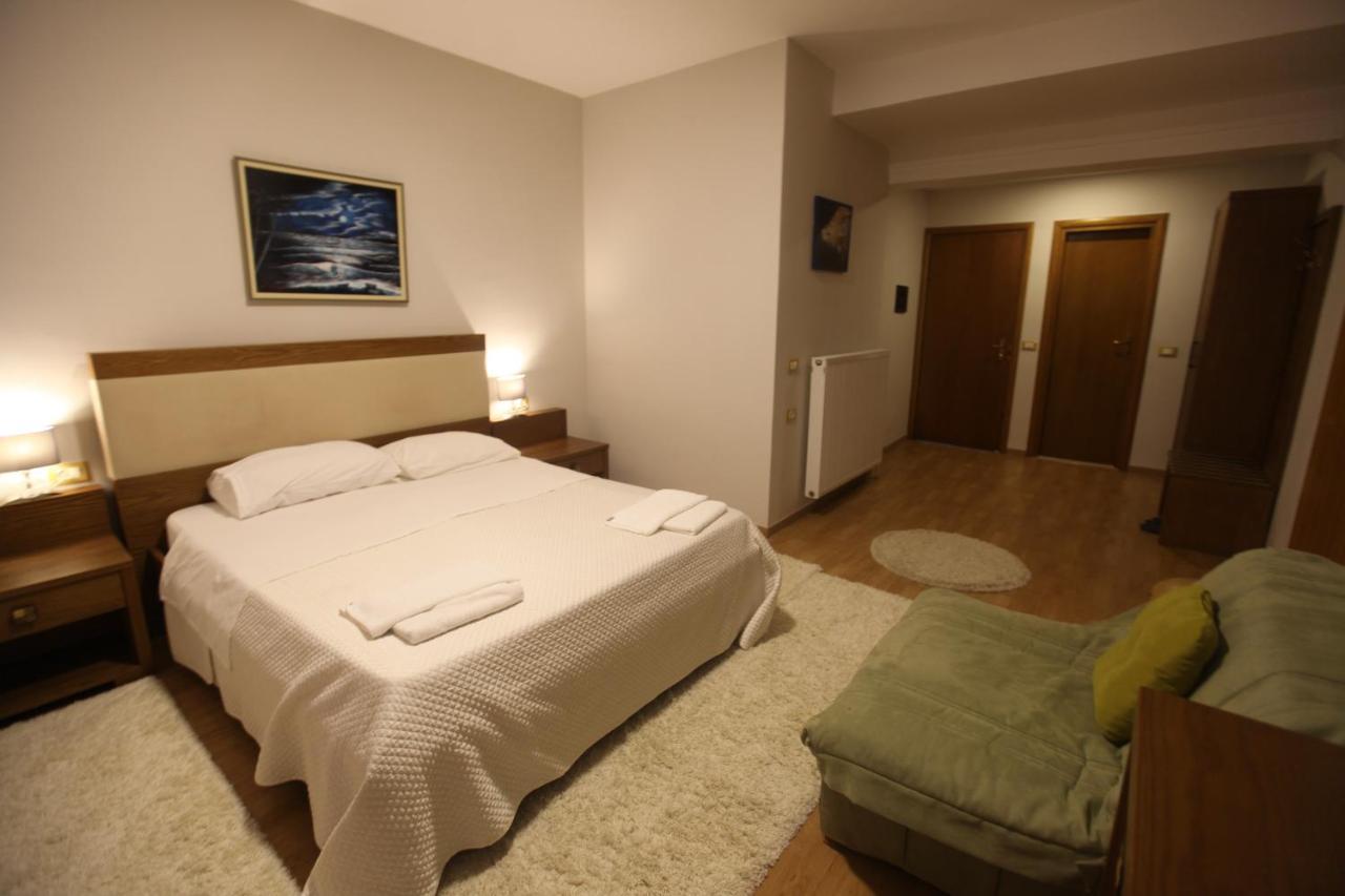Hotel Sofo Dukat Ngoại thất bức ảnh