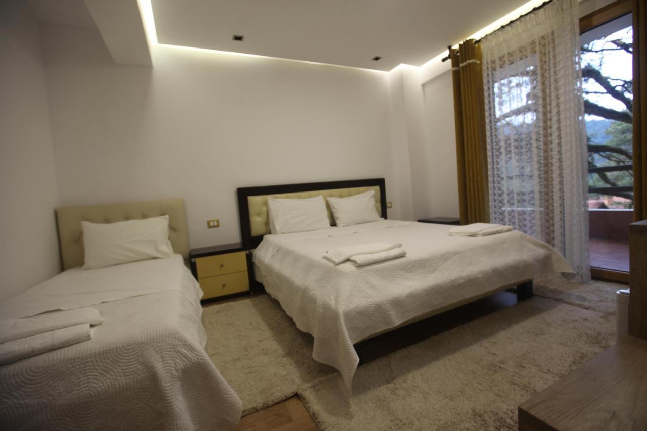 Hotel Sofo Dukat Ngoại thất bức ảnh