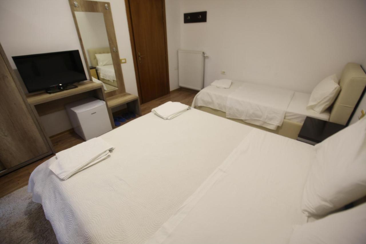 Hotel Sofo Dukat Ngoại thất bức ảnh