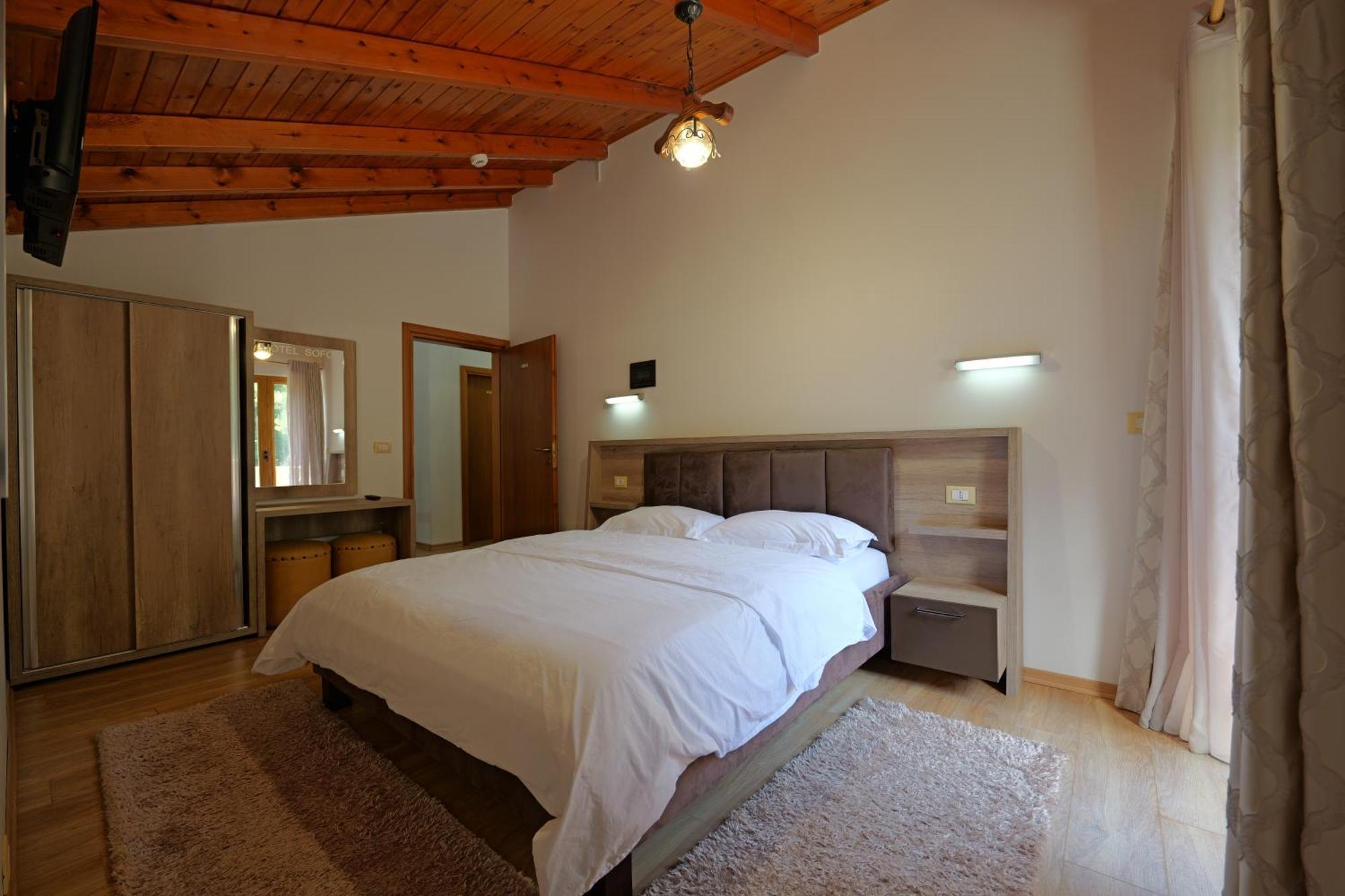 Hotel Sofo Dukat Ngoại thất bức ảnh