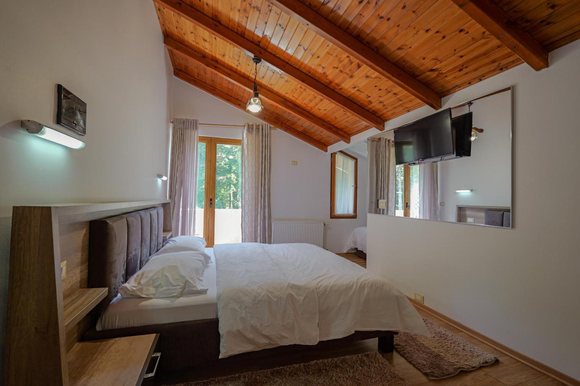 Hotel Sofo Dukat Ngoại thất bức ảnh