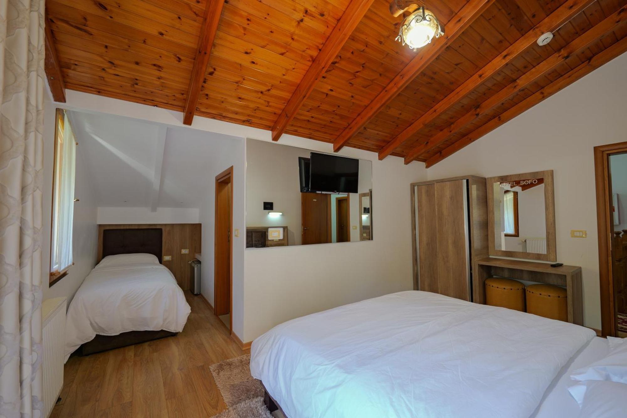 Hotel Sofo Dukat Ngoại thất bức ảnh