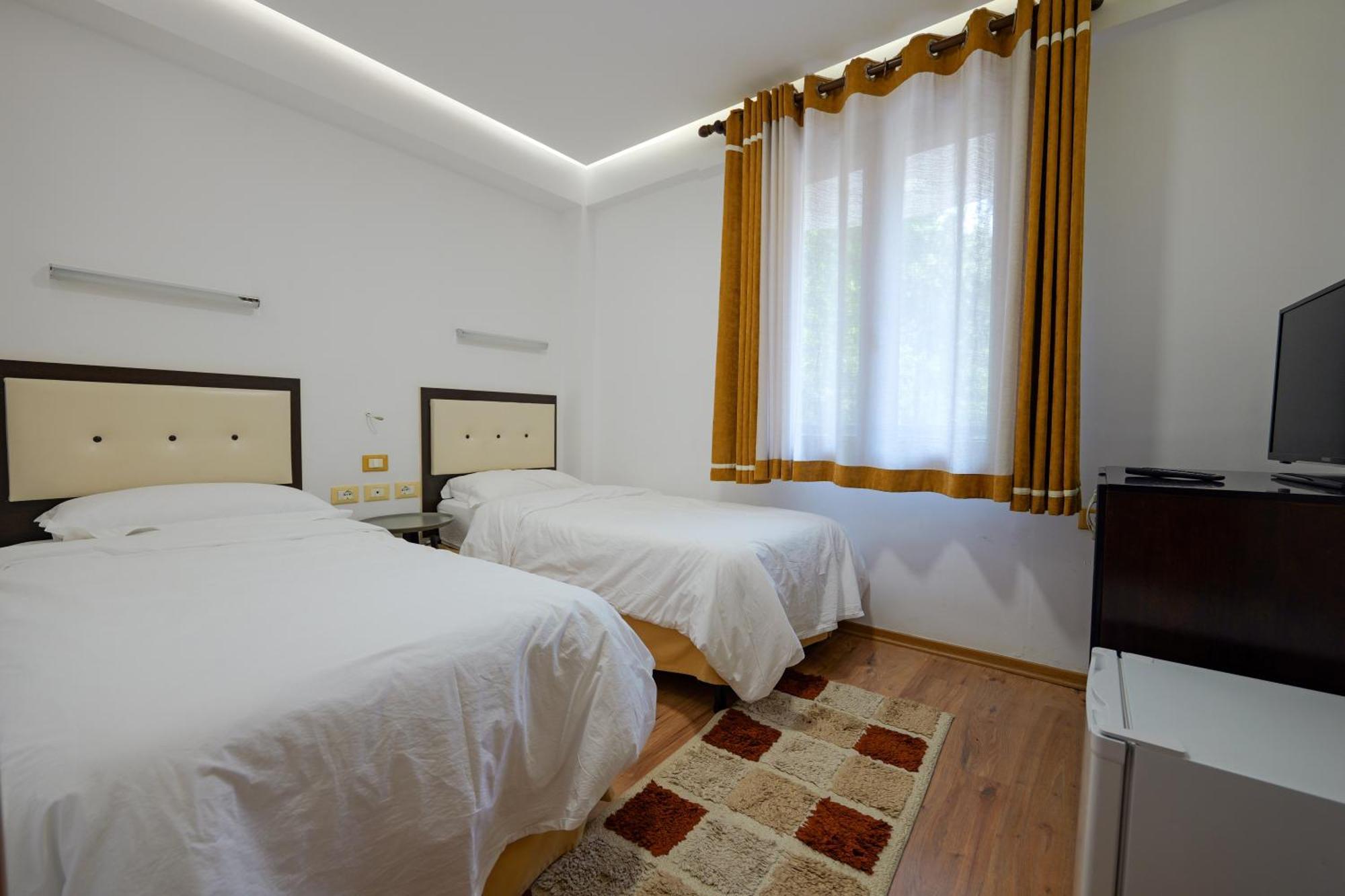 Hotel Sofo Dukat Ngoại thất bức ảnh