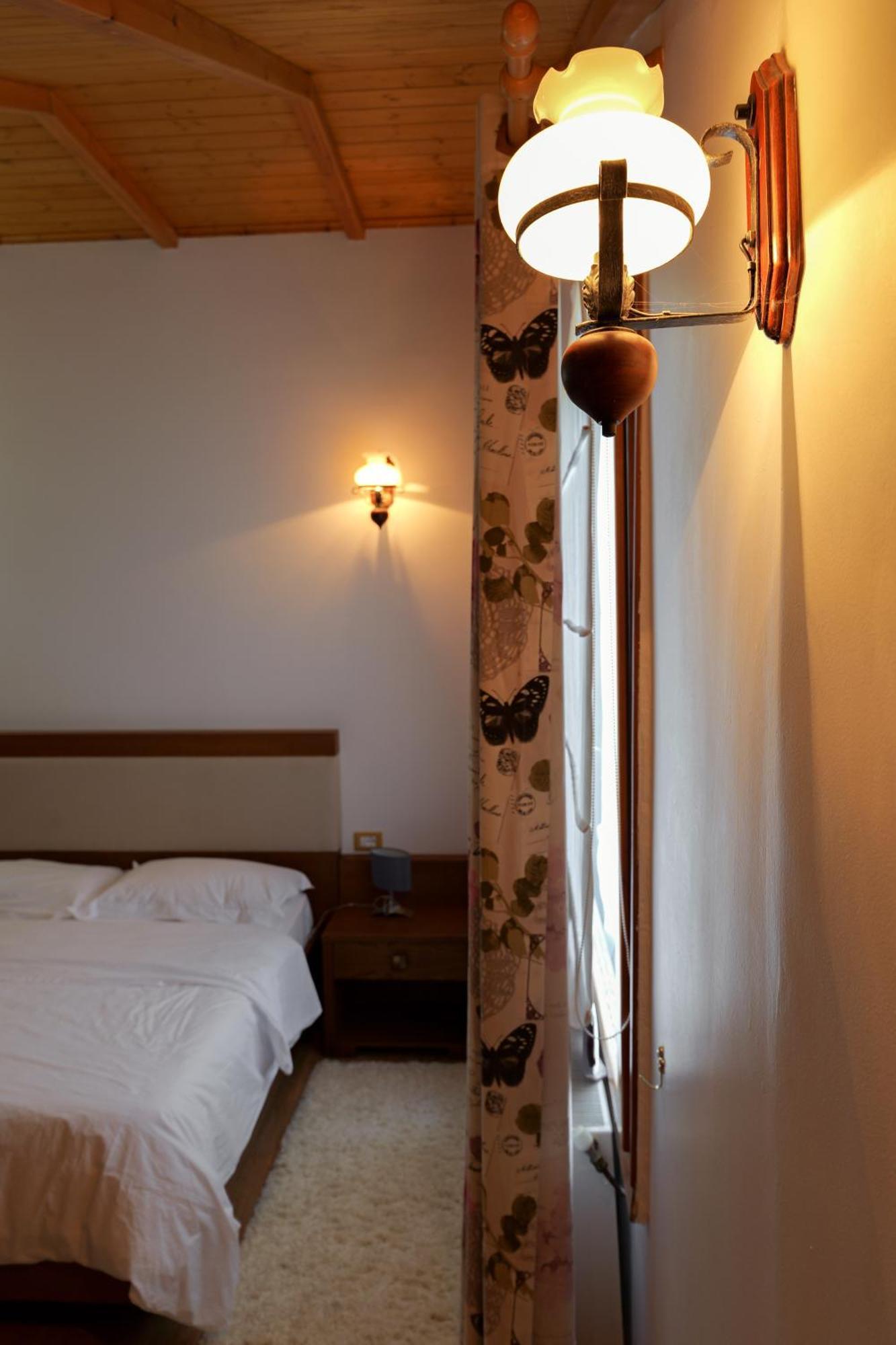 Hotel Sofo Dukat Ngoại thất bức ảnh